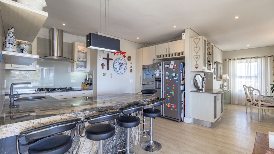 3 Bedroom Property for Sale in Heldervue Western Cape